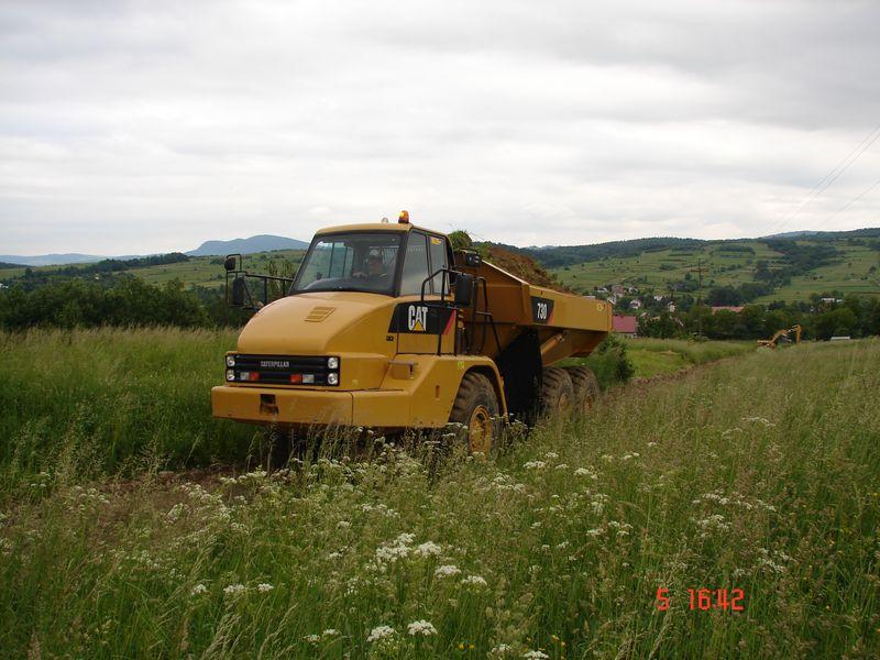 praca przy drodze wywoz ziemi_06.JPG